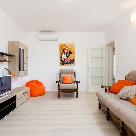 Botun Apartman Free Parking Pula Exterior photo